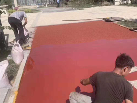 青海 篮球场翻新的地面工